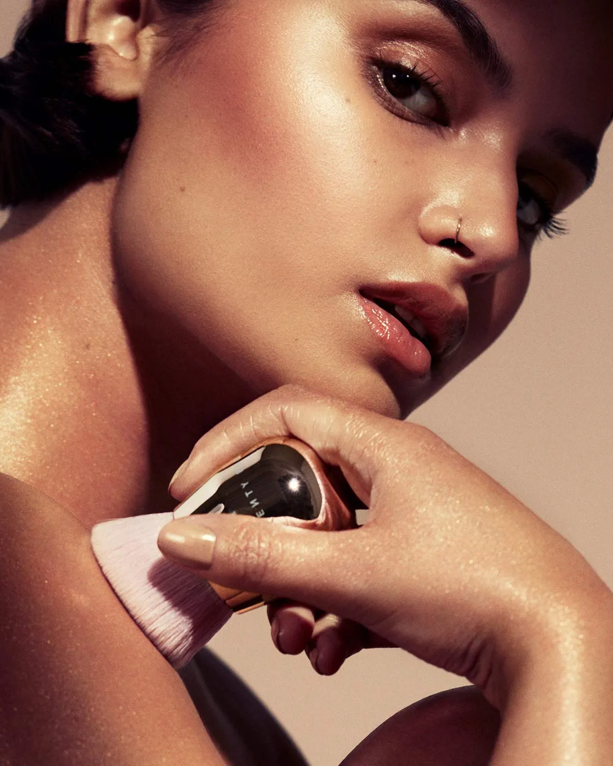 Face & Body Kabuki Brush 160 Fenty Beauty